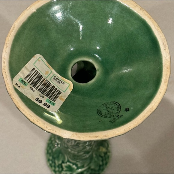 Bordallo Pinhiero Green Ivy Vintage 9 inch Candleholder - Picture 3 of 7